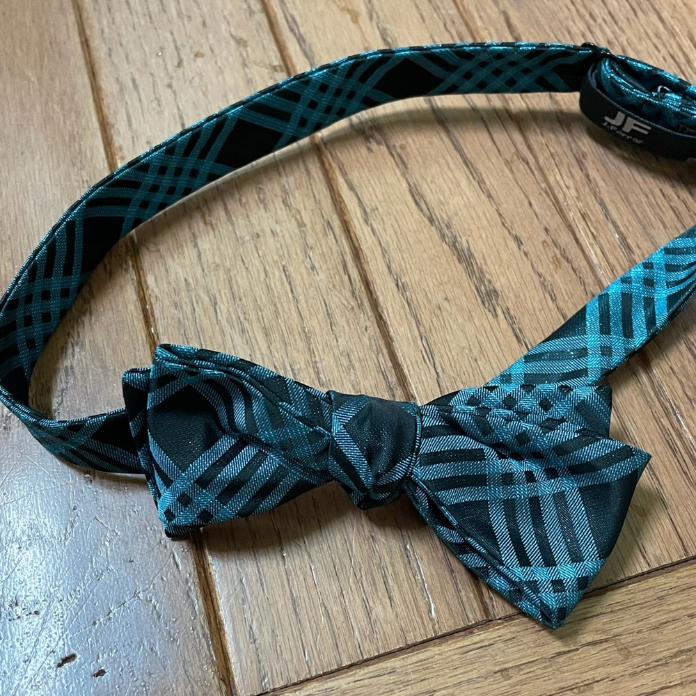 JF JFerrar Bow Tie